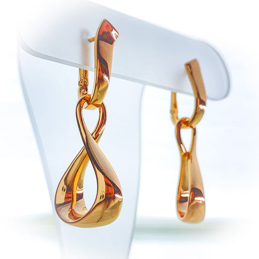 Elegant Twist Earrings