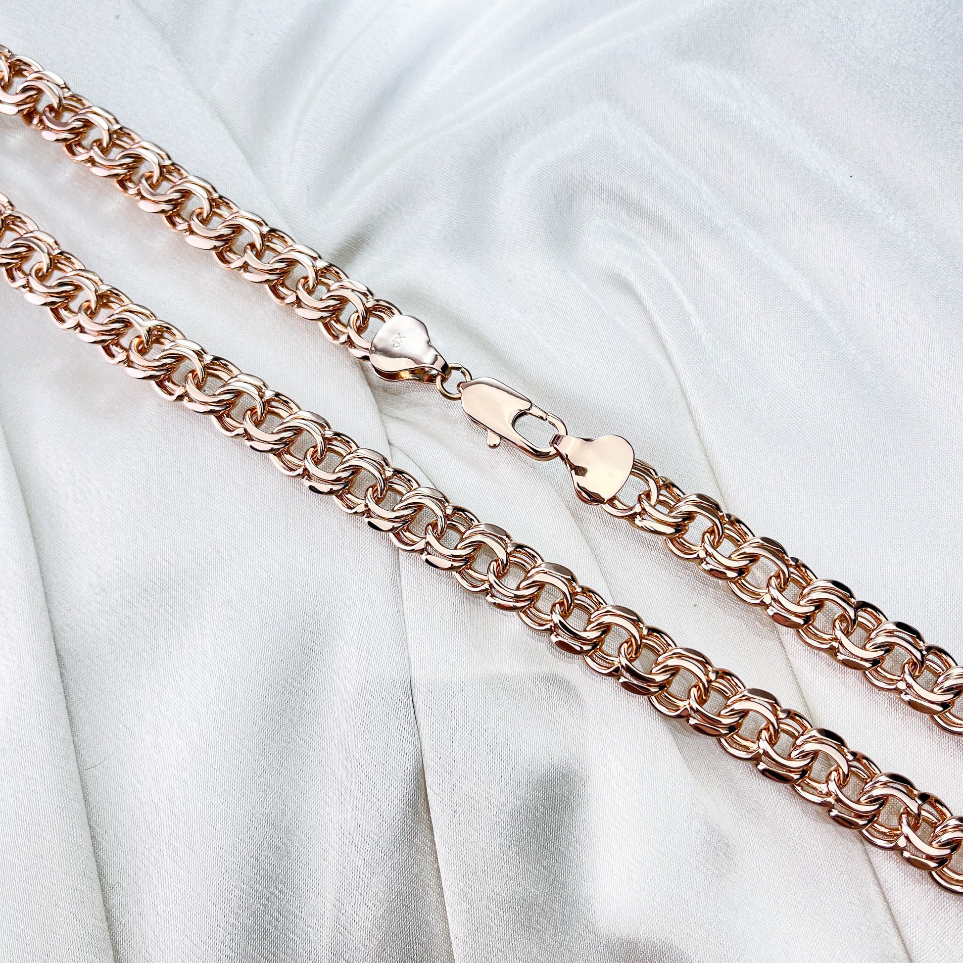 Golden "Bismarck" Chain - 47 cm of Pure Elegance | jewelry store beautiquepoint.com