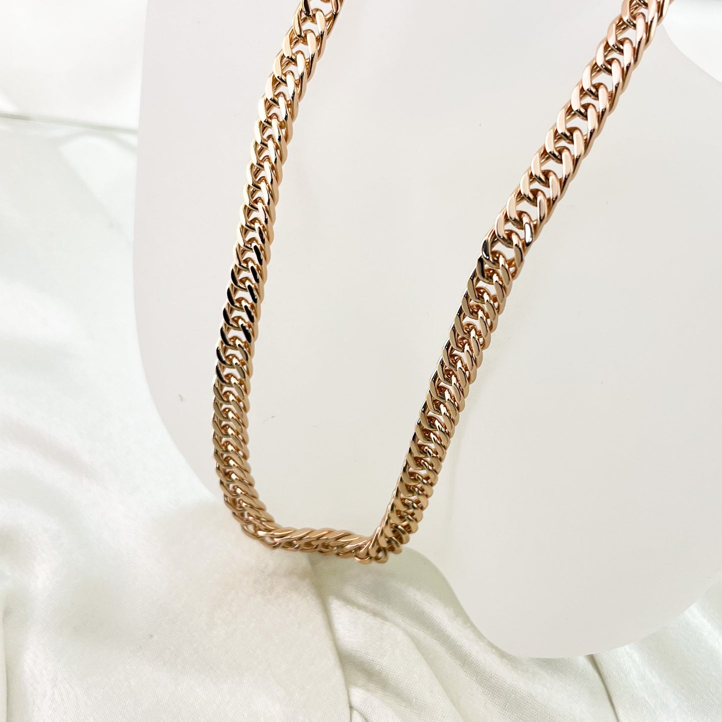 Classic Gold-plated Cartier Chain 48 cm | jewelry store beautiquepoint.com