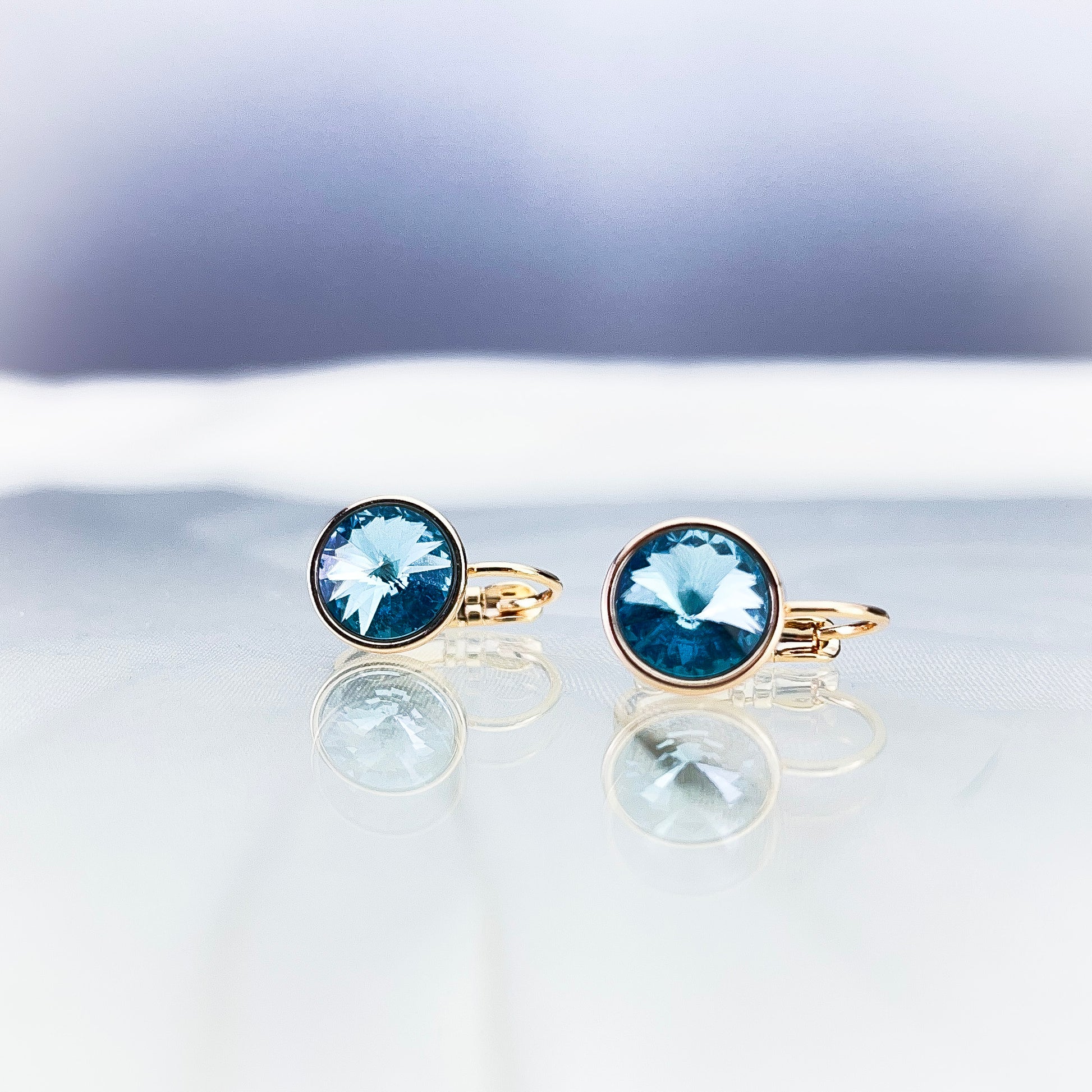 Golden Wave Blue Stone Earrings | beautiquepoint.com