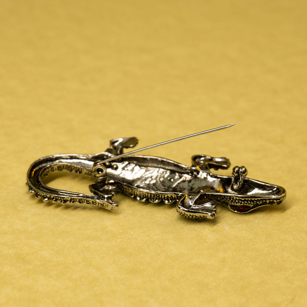 Regal Crocodile Gleam Brooch | beautiquepoint.com