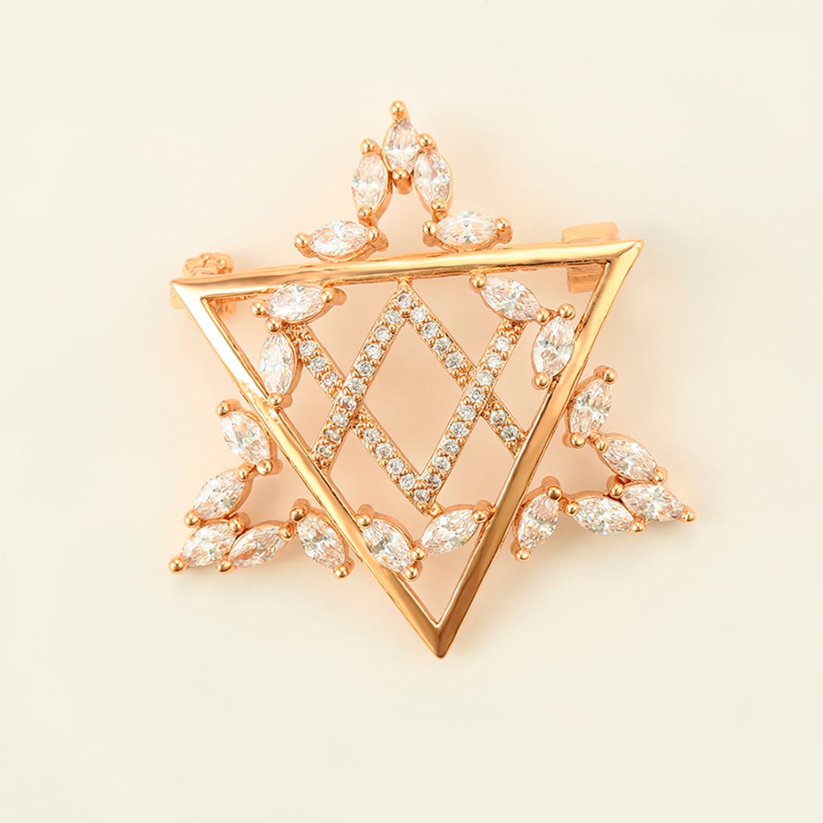 18K Gold Colour Star of David Brooch for woman - beautiquepoint.com